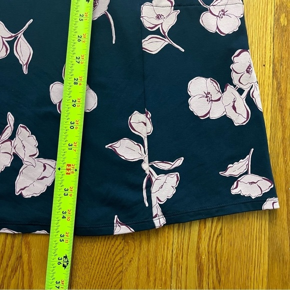 J. Jill Wearever Collection Blue Pink Floral Dress Transitional V Neck‎ Cozy LP - Picture 6 of 7